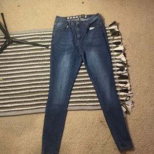 Never been worn great material